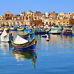 Silver Shadow Maisonette * Marsaxlokk