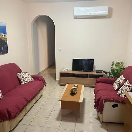 Silver Shadow Maisonette Marsaxlokk