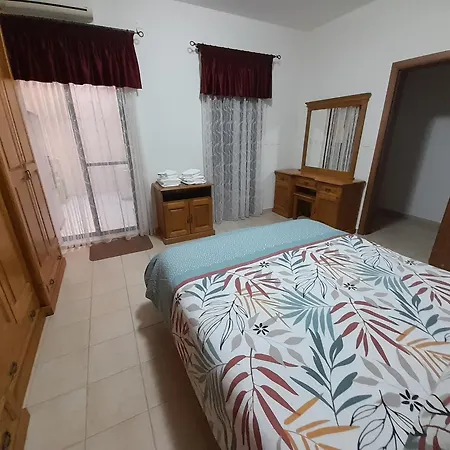 Silver Shadow Maisonette