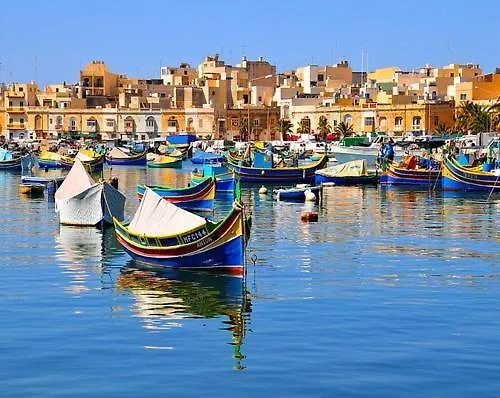 Silver Shadow Maisonette * Marsaxlokk